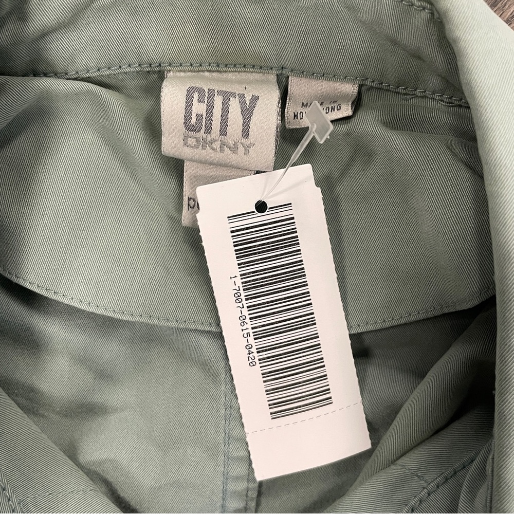 Beautiful Light Green DKNY Jacket - Picture 4 of 5